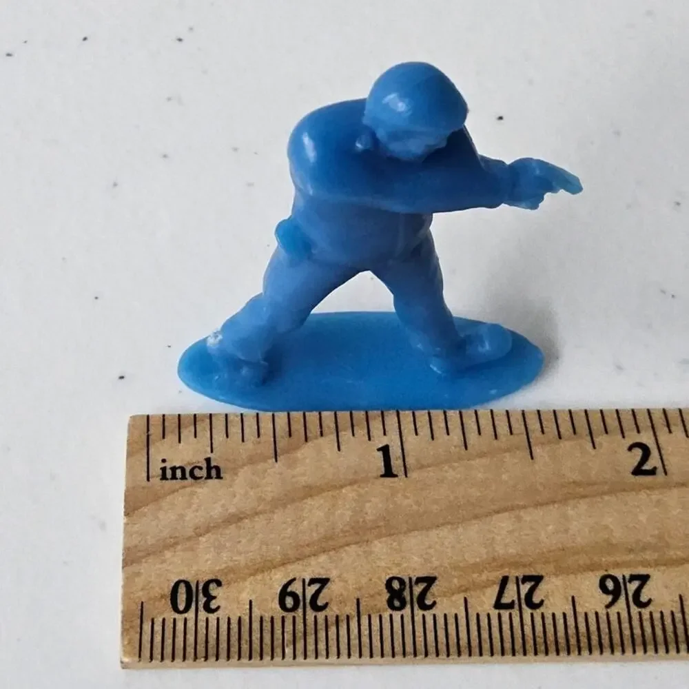 Vintage Blue plastic Figure Police Officer‎ Man Solider With Pistol